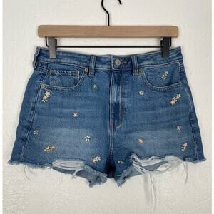 American Eagle Floral Embroidered Distressed Mom Short Size 6